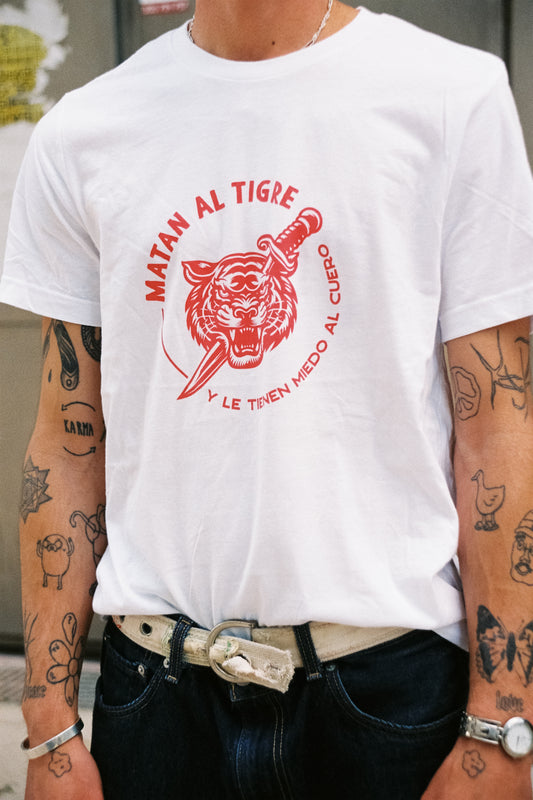 Tiger Venezuelan Proverb Unisex T-shirt – by Muerte Tropical