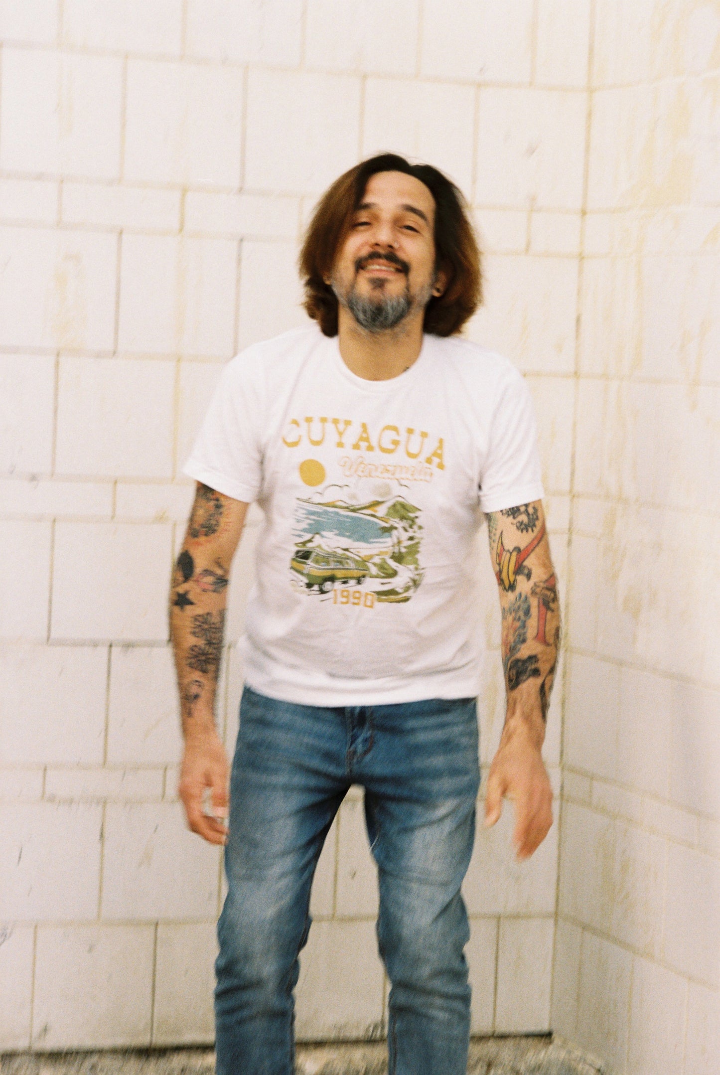 Cuyagua Roadtrip Tee – Nostalgic 90s Beach Design
