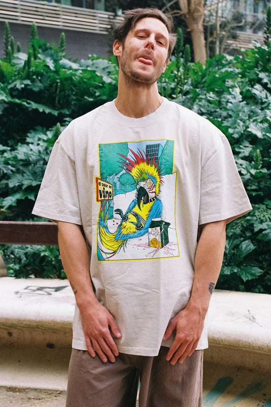 Punk Macaw of La Castellana Unisex Oversized T-Shirt – by Mondo Pupo