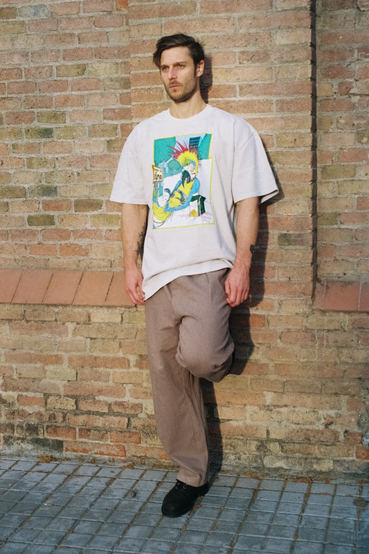Punk Macaw of La Castellana Unisex Oversized T-Shirt – by Mondo Pupo