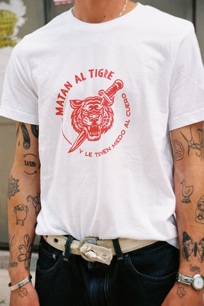 Tiger Venezuelan Proverb Unisex T-shirt –  by Muerte Tropical