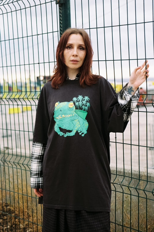 Green Frog Unisex Oversized T-Shirt – by Mondo Pupo